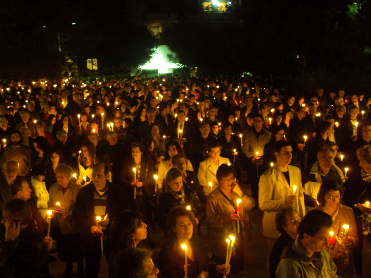 38-orthodox_easter-holy-fire-1600.jpg